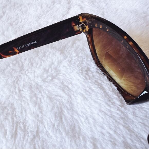 Rina Tortoise Brown Sunglasses - Picture 6 of 12